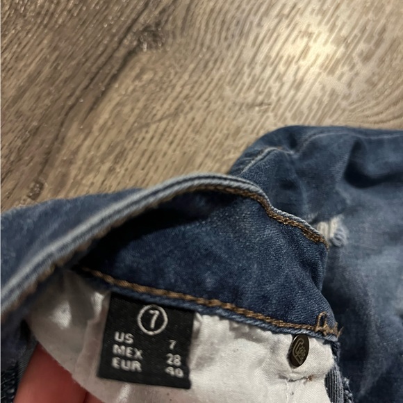 Ripped skinny jeans size 7 - Picture 4 of 4